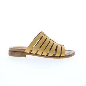 Comfortiva Womens Dasya Yellow Shoes (NWT)